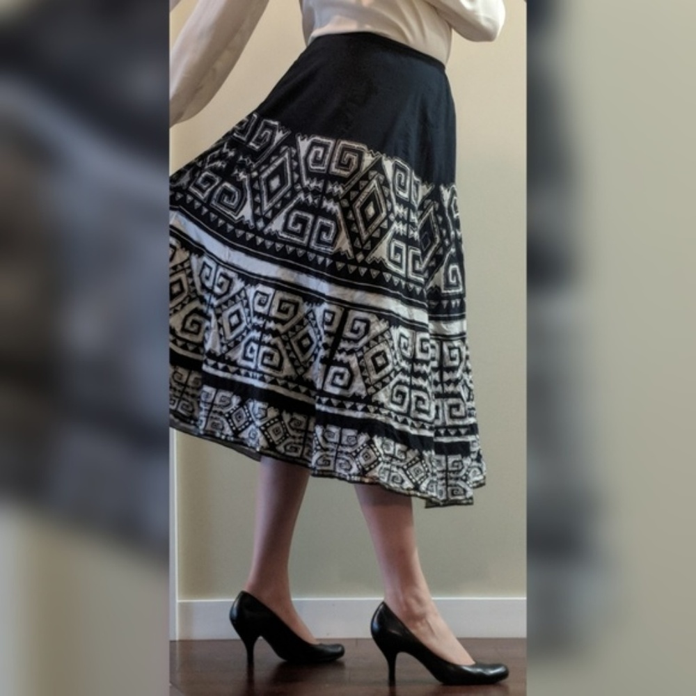 Chico's "size 1" A-line patterned beaded skirt
